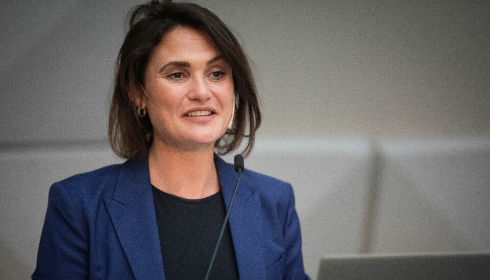 Kunnskapsminister Kari Nessa Nordtun (Ap) er uenig med skjermbrukutvalget på flere punkter. Mandag fikk hun rapporten overbragt.