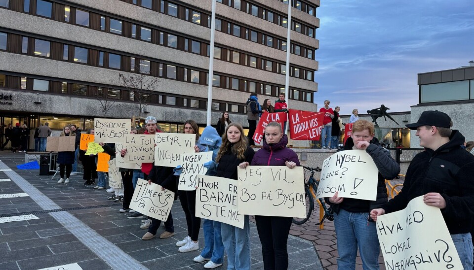 Nedlegging av skoler i Innlandet ble møtte ikke bare med demonstrasjoner, men også hets og trusler mot politikere.