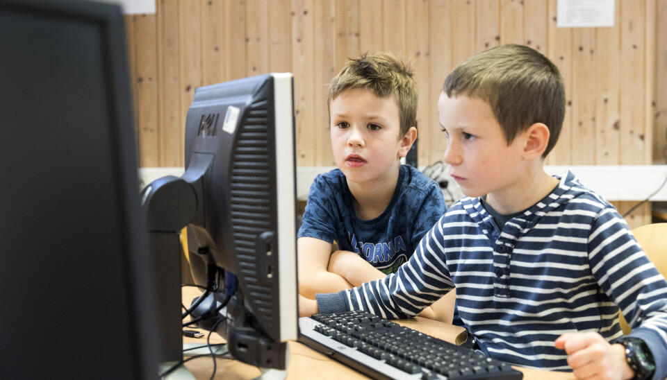 Elevene i Trondheim-skolen er beskyttet mot skadelig innhold på nett, skriver Lucie Katrine Eidem, som er kritisk til ny veileder.