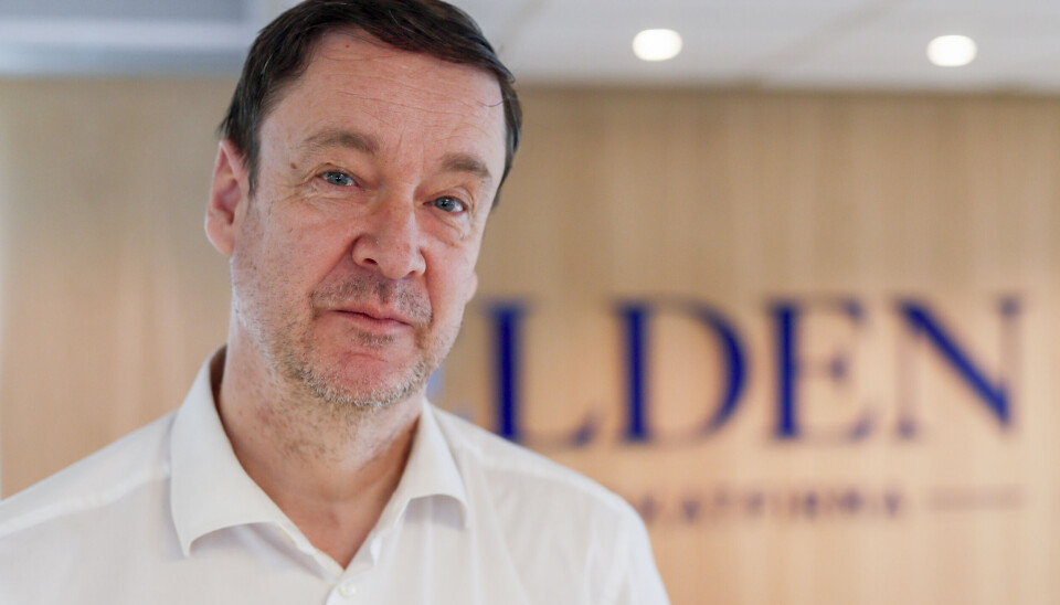 Advokat John Christian Elden er blitt involvert i en opphetet politisk konflikt i Sogndal.