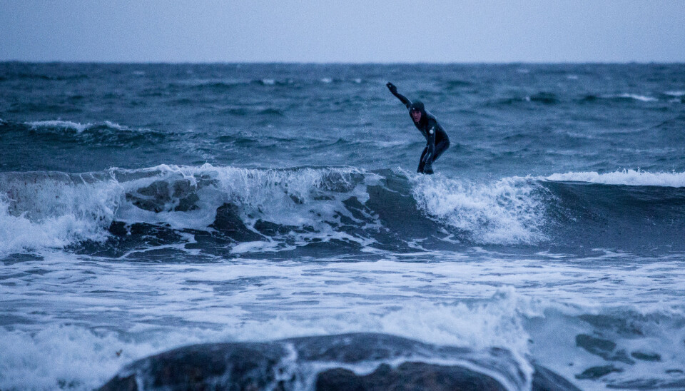Det er gode forhold for surfing i Giske, blant annet på Alnes.
