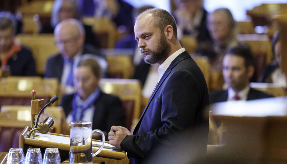 Rødts Mimir Kristjansson utrede forbud mot honorerte styreverv i kommersielle selskaper for de folkevalgte.