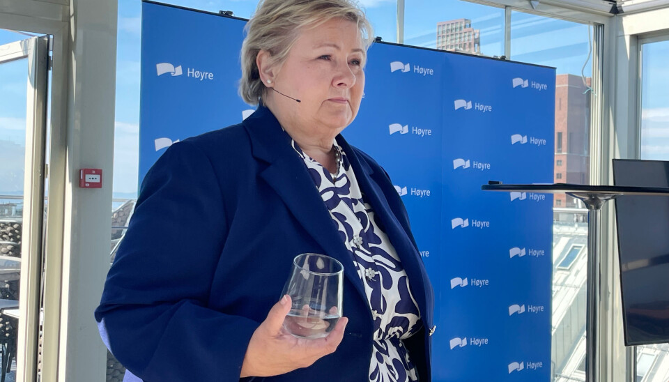 Høyre-leder Erna Solberg er leder i Høyre inntil videre.