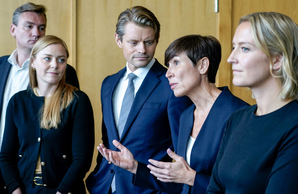 Henrik Asheim, Tina Bru, Peter Christian Frølich, Ine Eriksen Søreide og Sandra Bruflot i forbindelse med en pressekonferanse. Erna Solberg gjorde det kjent at hun går av som partileder under Høyres sentralstyremøte fredag.